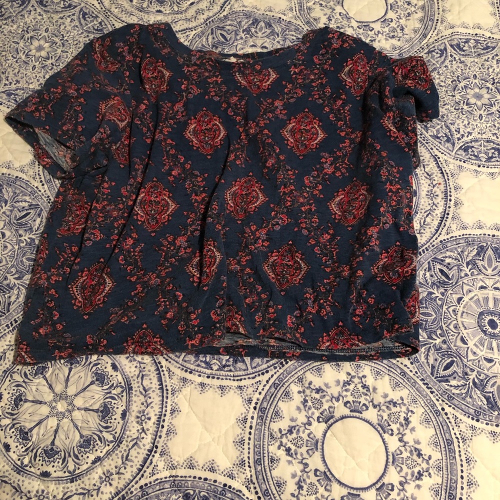 cropped tee